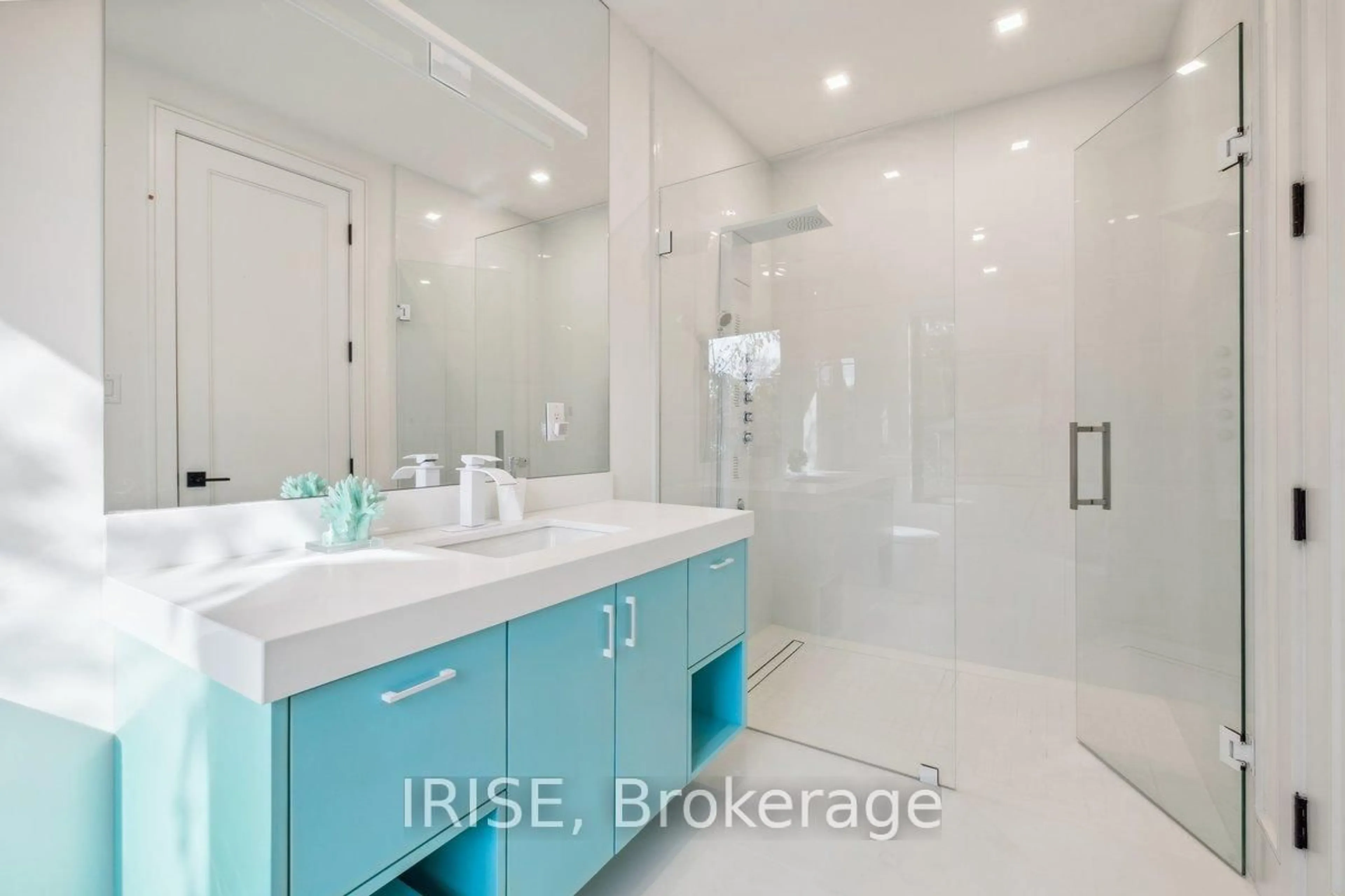 Contemporary bathroom, ceramic/tile floor for 1453 Seagram Ave, Oakville Ontario L6L 1W9