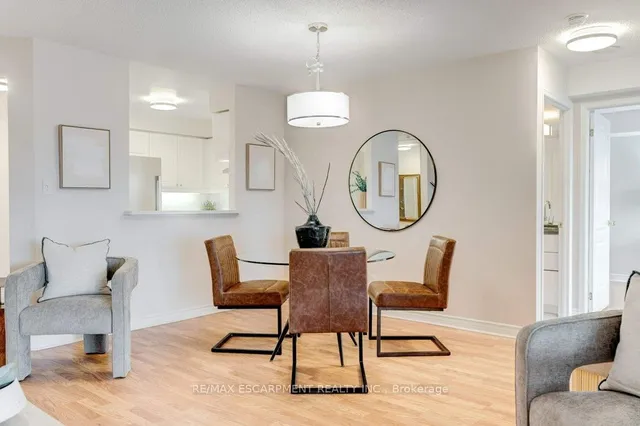 Additional property image - 1276 Maple Crossing Blvd Unit 1104