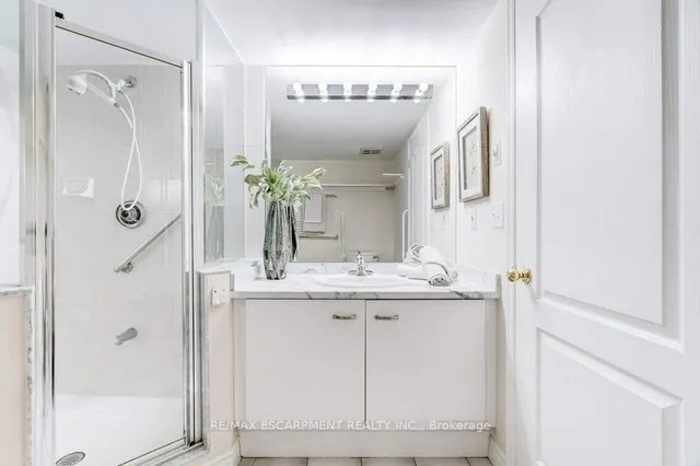 Additional property image - 1276 Maple Crossing Blvd Unit 1104