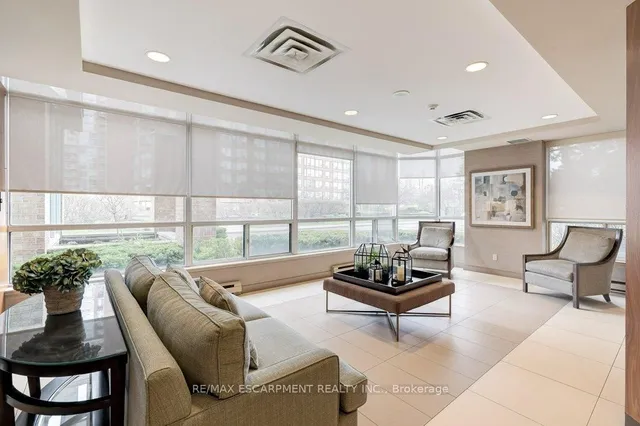 Additional property image - 1276 Maple Crossing Blvd Unit 1104