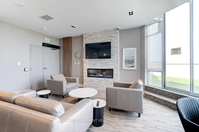 Additional property image - 1276 Maple Crossing Blvd Unit 1104