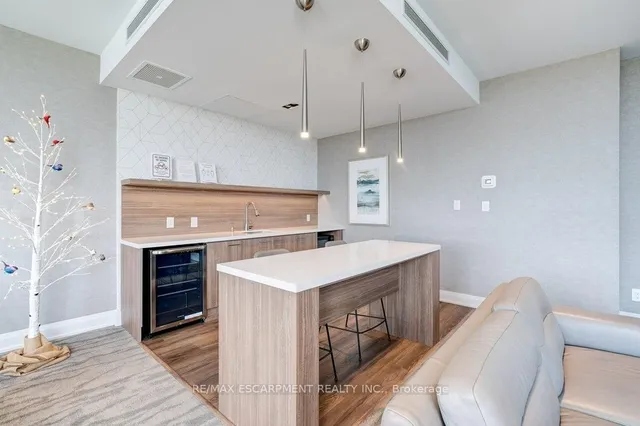 Additional property image - 1276 Maple Crossing Blvd Unit 1104