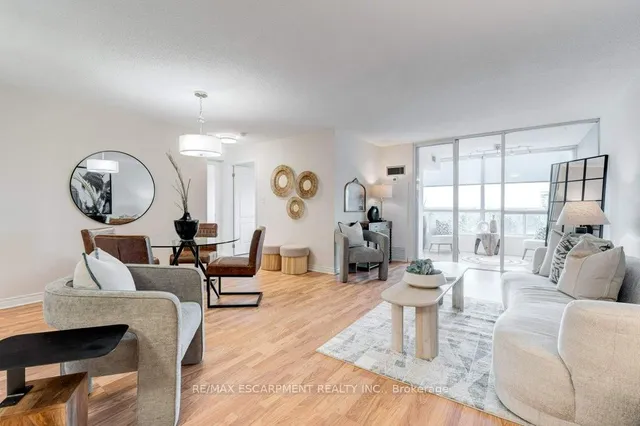 Additional property image - 1276 Maple Crossing Blvd Unit 1104