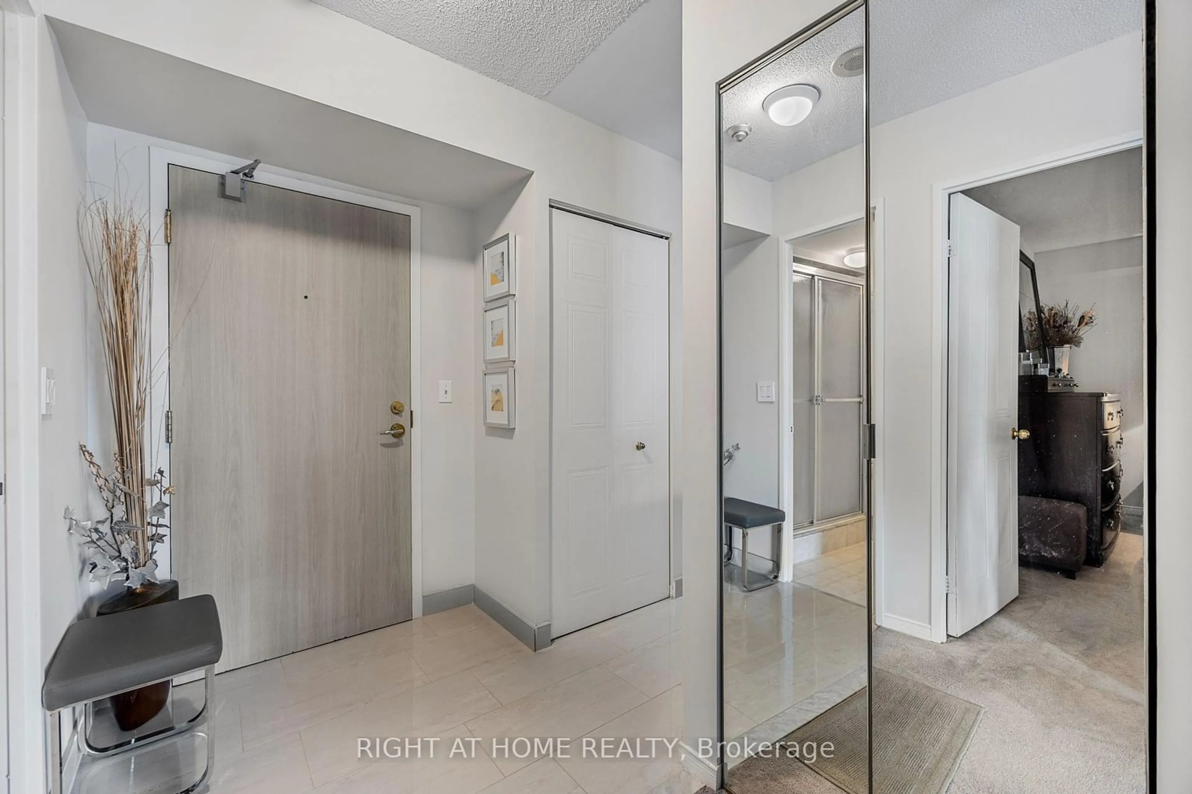 Unknown for 150 Dunlop St #605, Barrie Ontario L4M 6H1