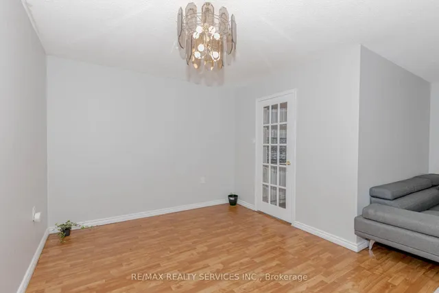 Additional property image - 18 Knightsbridge Rd Unit 304