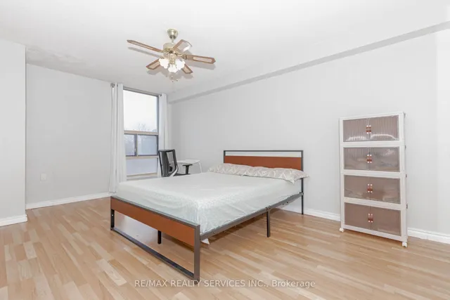 Additional property image - 18 Knightsbridge Rd Unit 304