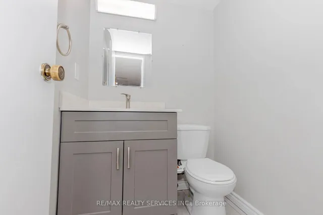 Additional property image - 18 Knightsbridge Rd Unit 304