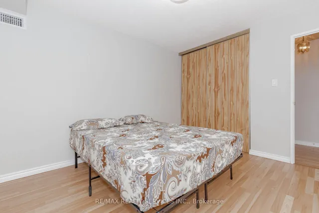 Additional property image - 18 Knightsbridge Rd Unit 304