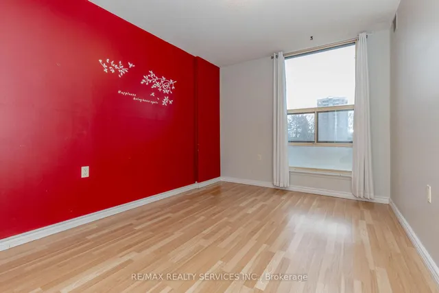 Additional property image - 18 Knightsbridge Rd Unit 304