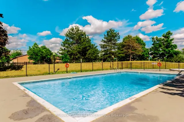 Additional property image - 18 Knightsbridge Rd Unit 304