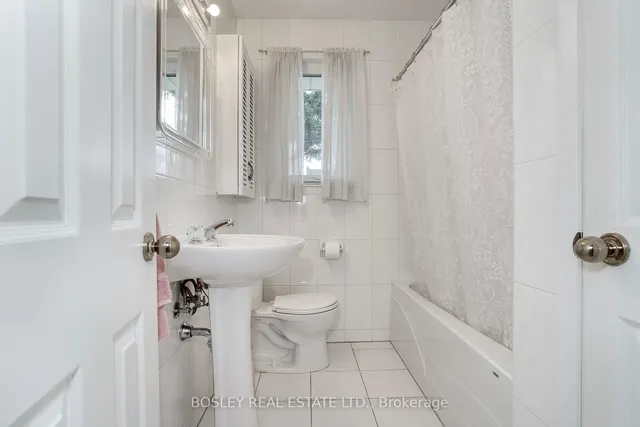 Additional property image - 115 Playfair Ave
