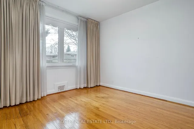 Additional property image - 115 Playfair Ave