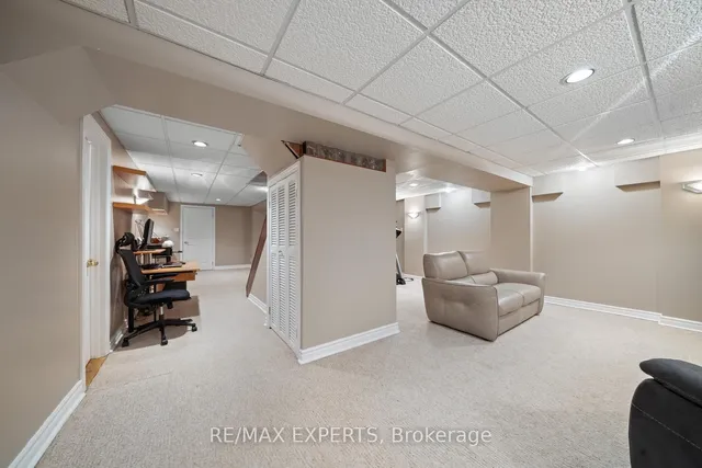 Additional property image - 600 Amesbury Ave