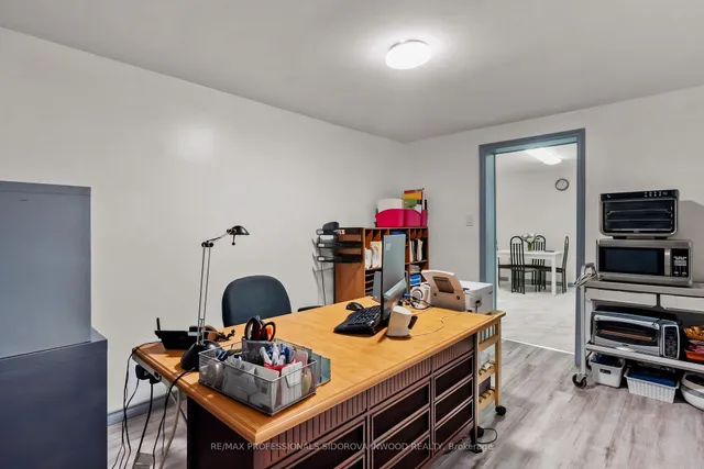 Additional property image - 330 Gilmour Ave
