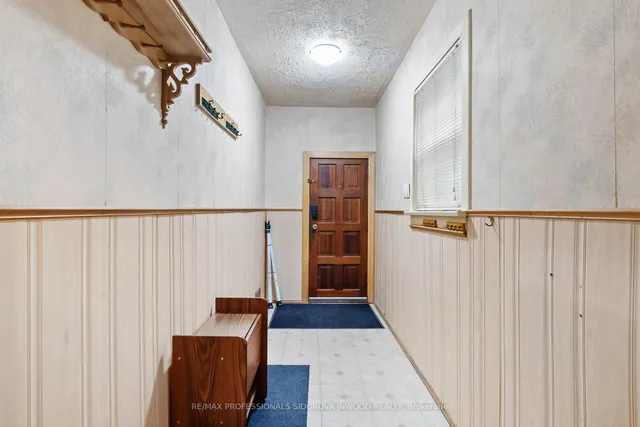 Additional property image - 330 Gilmour Ave