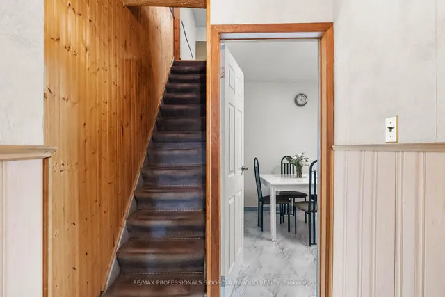 Additional property image - 330 Gilmour Ave
