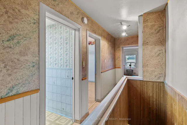 Additional property image - 330 Gilmour Ave