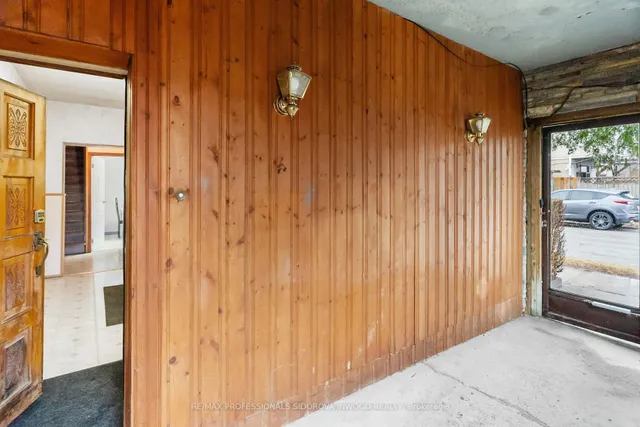 Additional property image - 330 Gilmour Ave