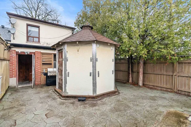 Additional property image - 330 Gilmour Ave