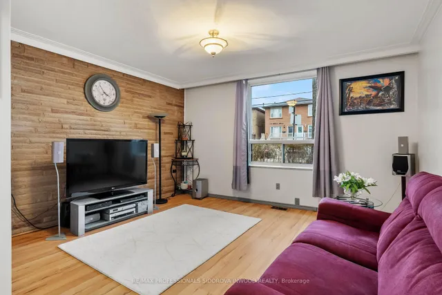 Additional property image - 330 Gilmour Ave
