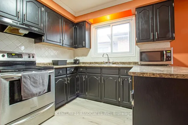 Additional property image - 210 Harold St