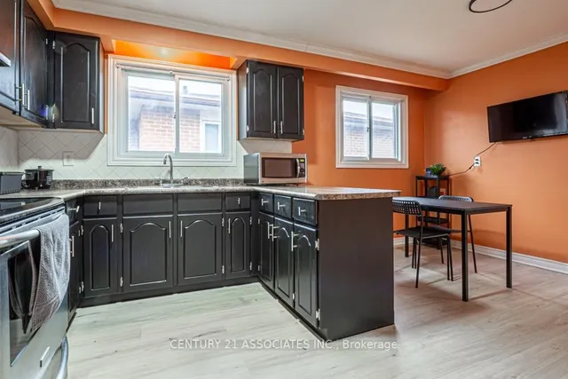 Additional property image - 210 Harold St