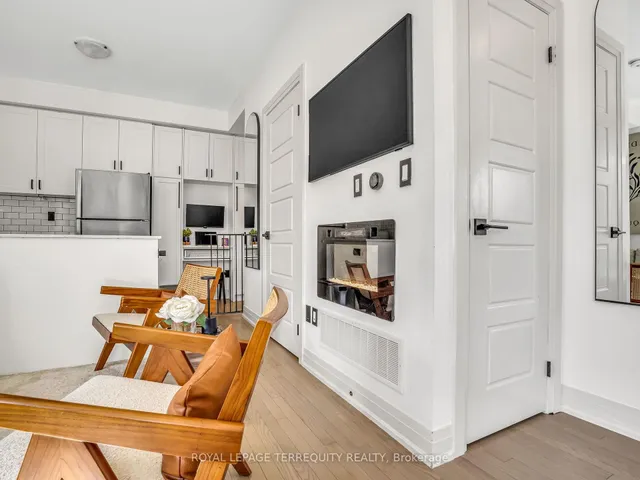 Additional property image - 715 Lawrence Ave Unit 23