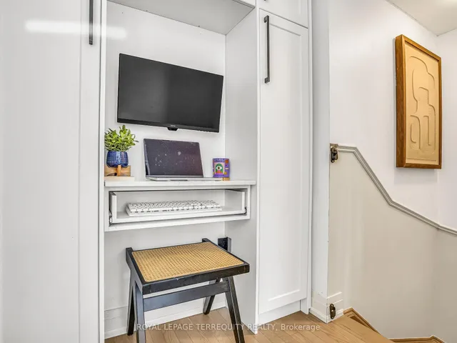 Additional property image - 715 Lawrence Ave Unit 23