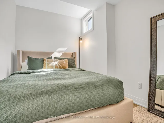 Additional property image - 715 Lawrence Ave Unit 23