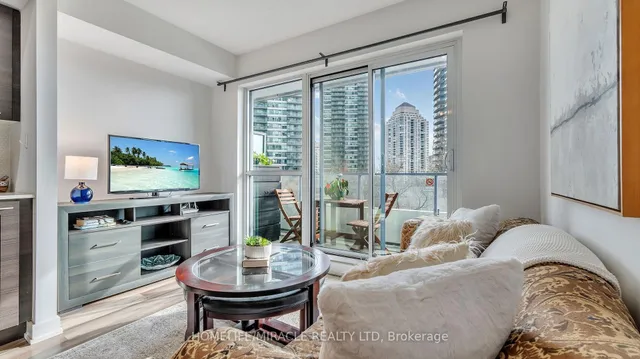 Additional property image - 2220 Lake Shore Blvd Unit 616