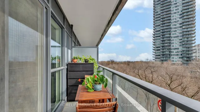 Additional property image - 2220 Lake Shore Blvd Unit 616