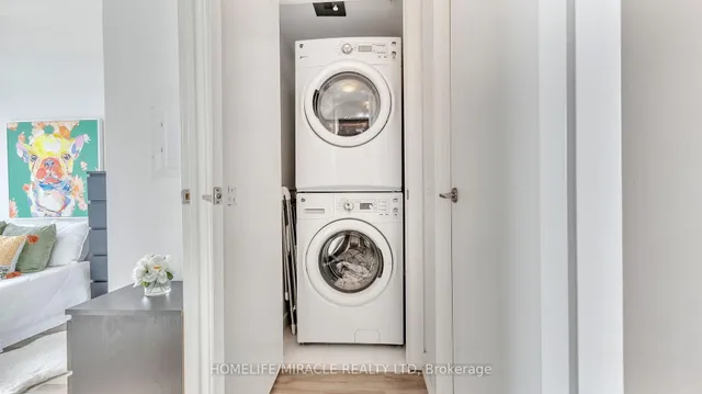 Additional property image - 2220 Lake Shore Blvd Unit 616