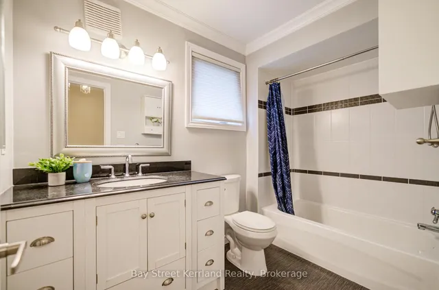 Additional property image - 3608 Birchmeadow Cres