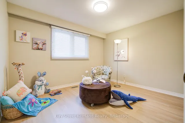Additional property image - 3608 Birchmeadow Cres
