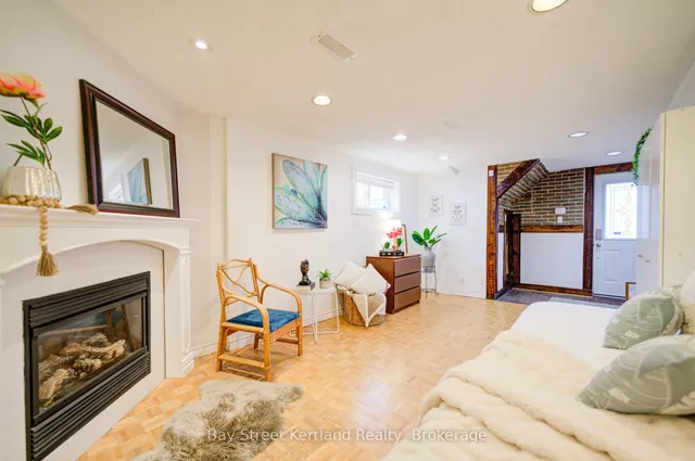 Additional property image - 3608 Birchmeadow Cres