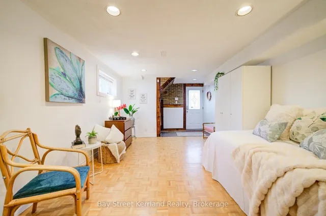Additional property image - 3608 Birchmeadow Cres