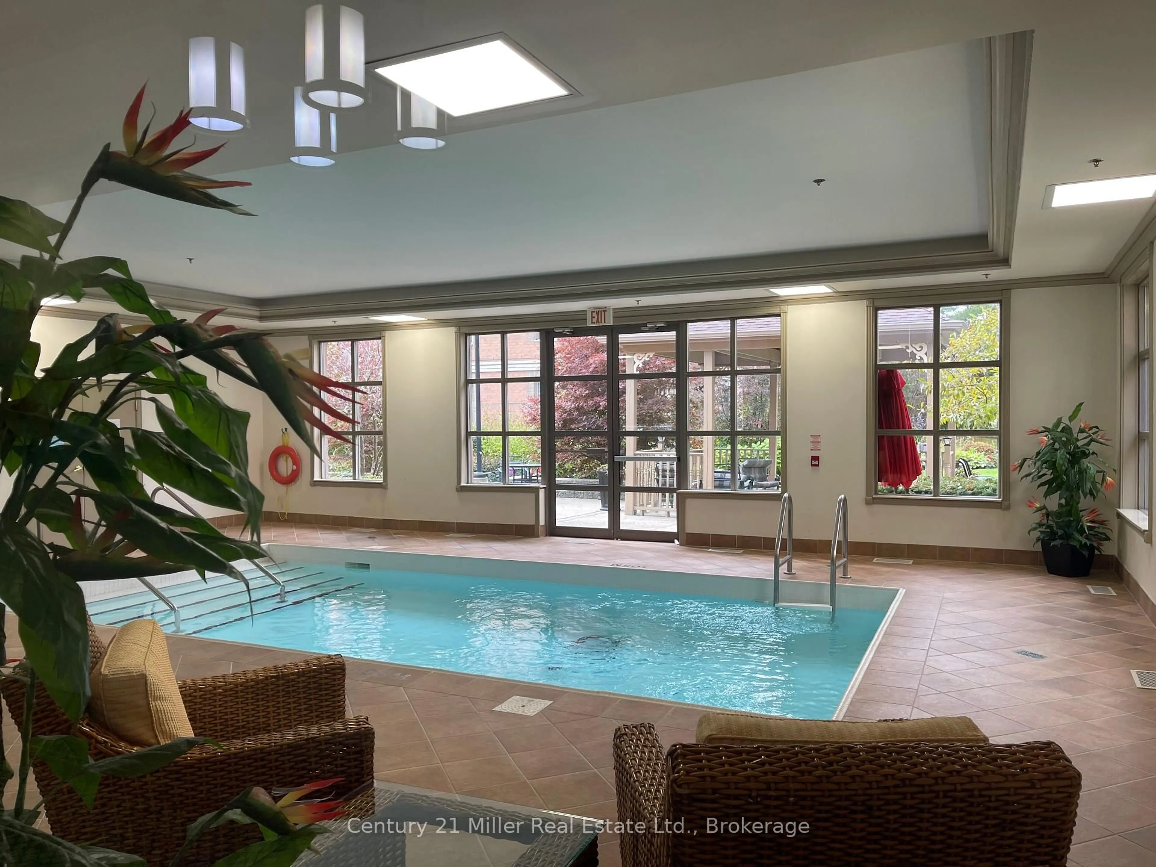 Pool for 100 Burloak Dr #2407, Burlington Ontario L7L 6P6