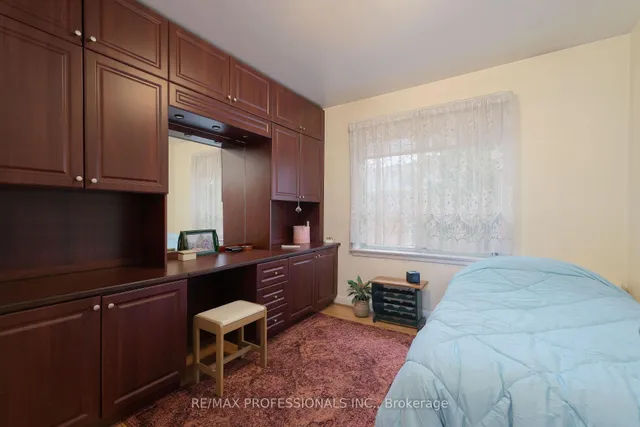 Additional image 16 of 1 Mossford Crt