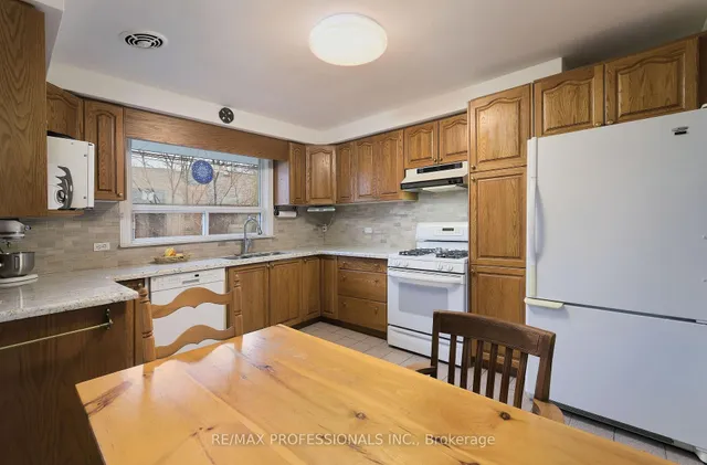 Additional image 22 of 1 Mossford Crt
