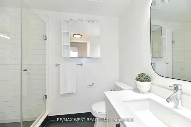 Additional property image - 2212 Lake Shore Blvd Unit 506