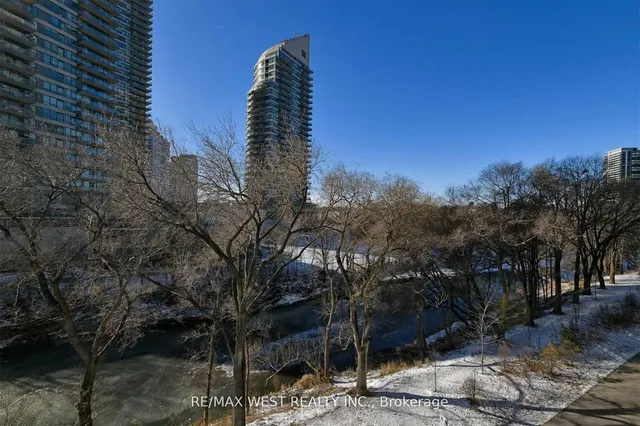 Additional property image - 2212 Lake Shore Blvd Unit 506