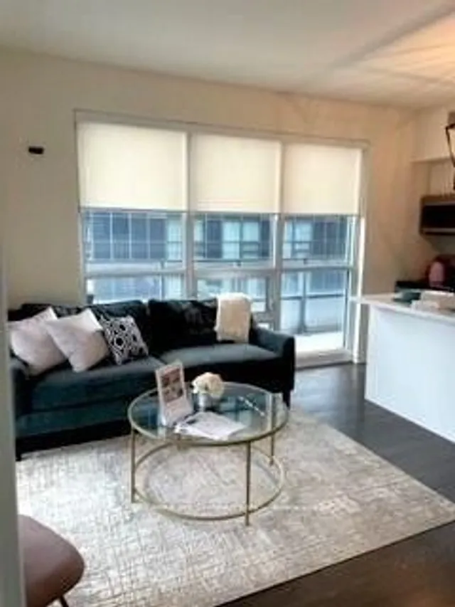 Additional property image - 2212 Lake Shore Blvd Unit 506