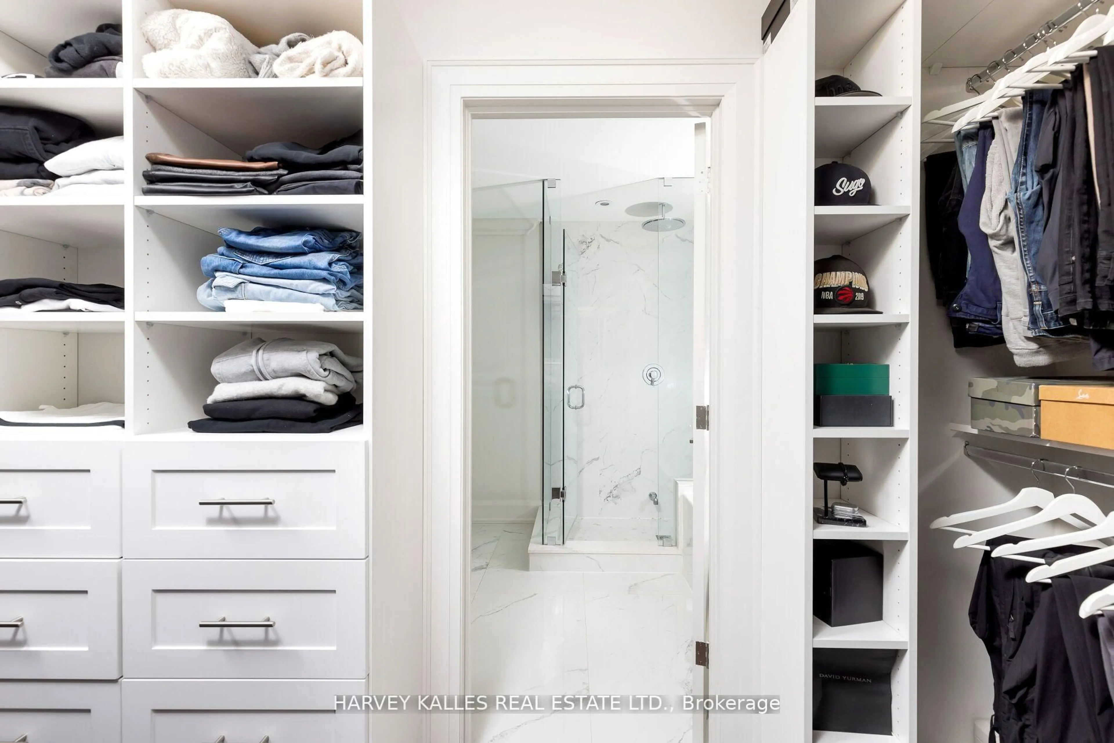 Contemporary bathroom, ceramic/tile floor for 72B Renfield St, Toronto Ontario M6M 4V7