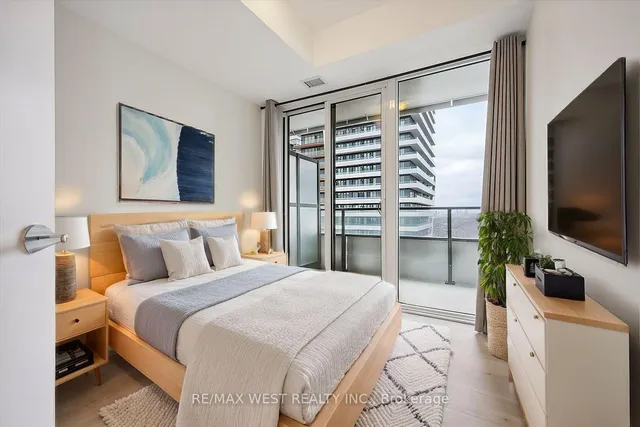 Additional property image - 20 Shore Breeze Dr Unit 2604