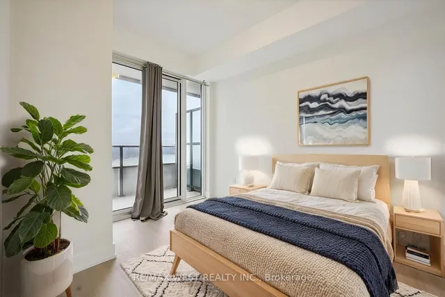 Additional property image - 20 Shore Breeze Dr Unit 2604