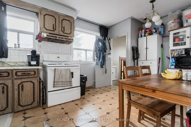 Additional property image - 25 Chilcot Ave