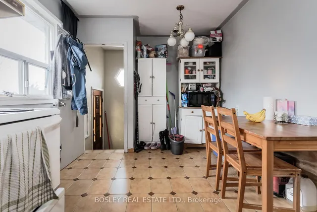 Additional property image - 25 Chilcot Ave