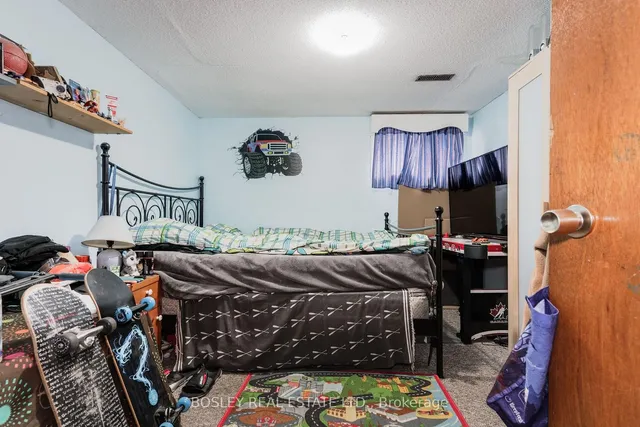 Additional property image - 25 Chilcot Ave