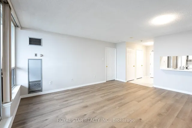 Additional property image - 12 Laurelcrest St Unit 811