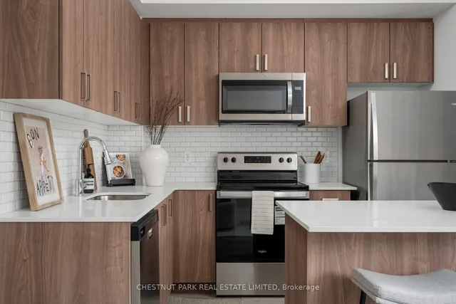 Additional property image - 4045 Hickory Dr Unit 9